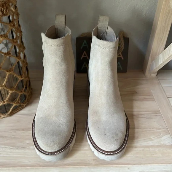 Dolce Vita Huey H20 booties - Picture 2 of 6
